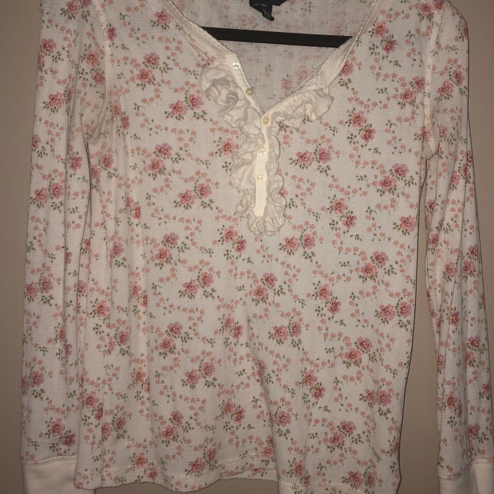 Ralph Lauren thermal top with ruffles